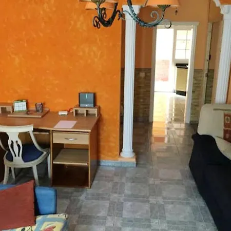 Spacious House Near El With Fenced Garden Holiday home *