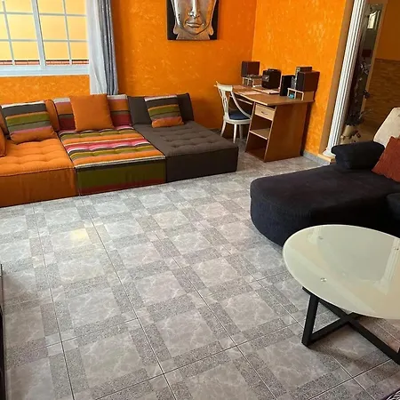 Spacious House Near El With Fenced Garden Holiday home