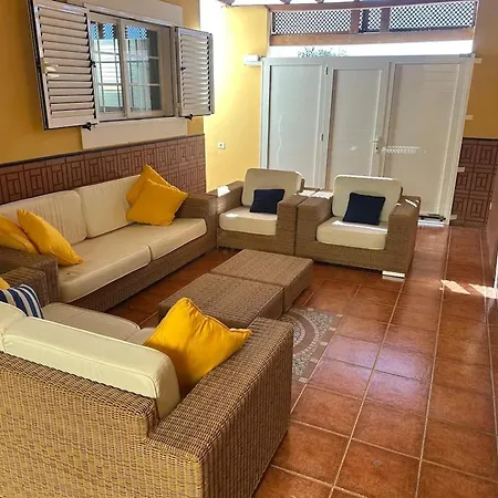Spacious House Near El With Fenced Garden * El Tablero (Las Palmas)